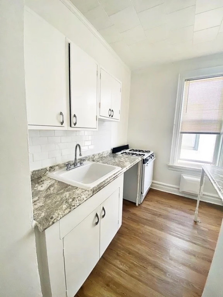 91st street and 3rd Avenue  - Photo 3