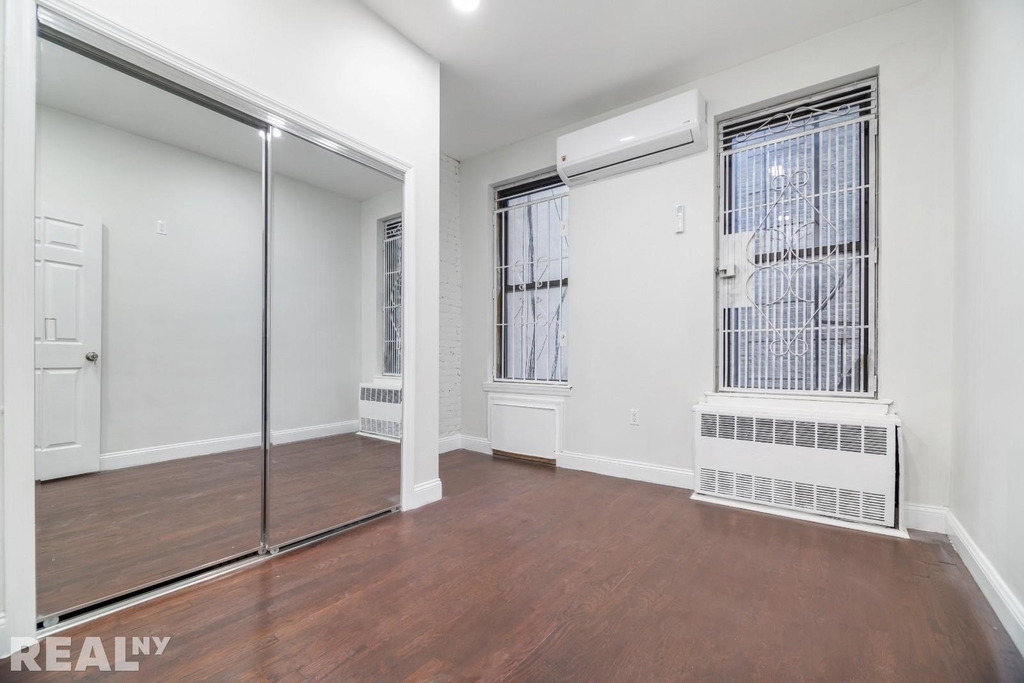 14 First Avenue - Photo 5