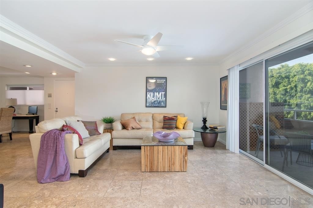 1115 Pearl - Photo 1