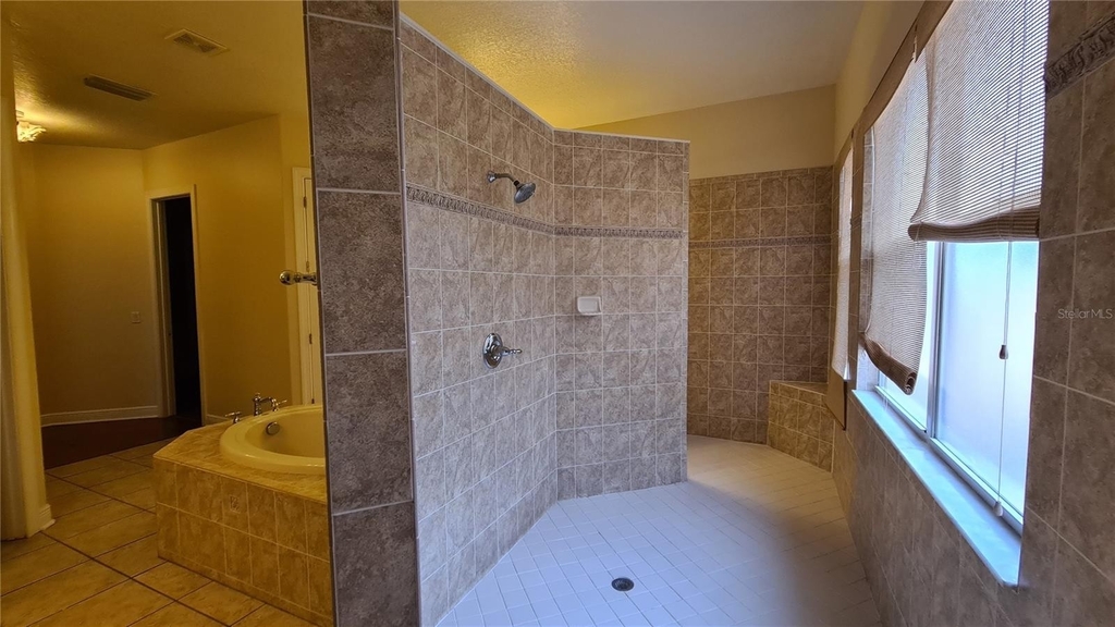 10547 Martinique Isle Drive - Photo 26