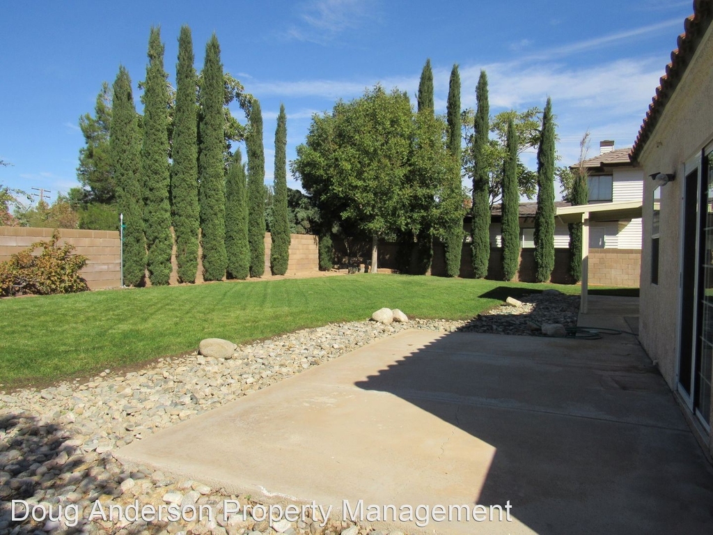 6005 Brougham Street - Photo 18