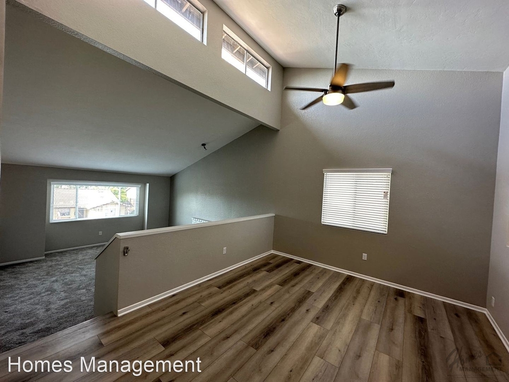 1224 Soria Glen - Photo 1