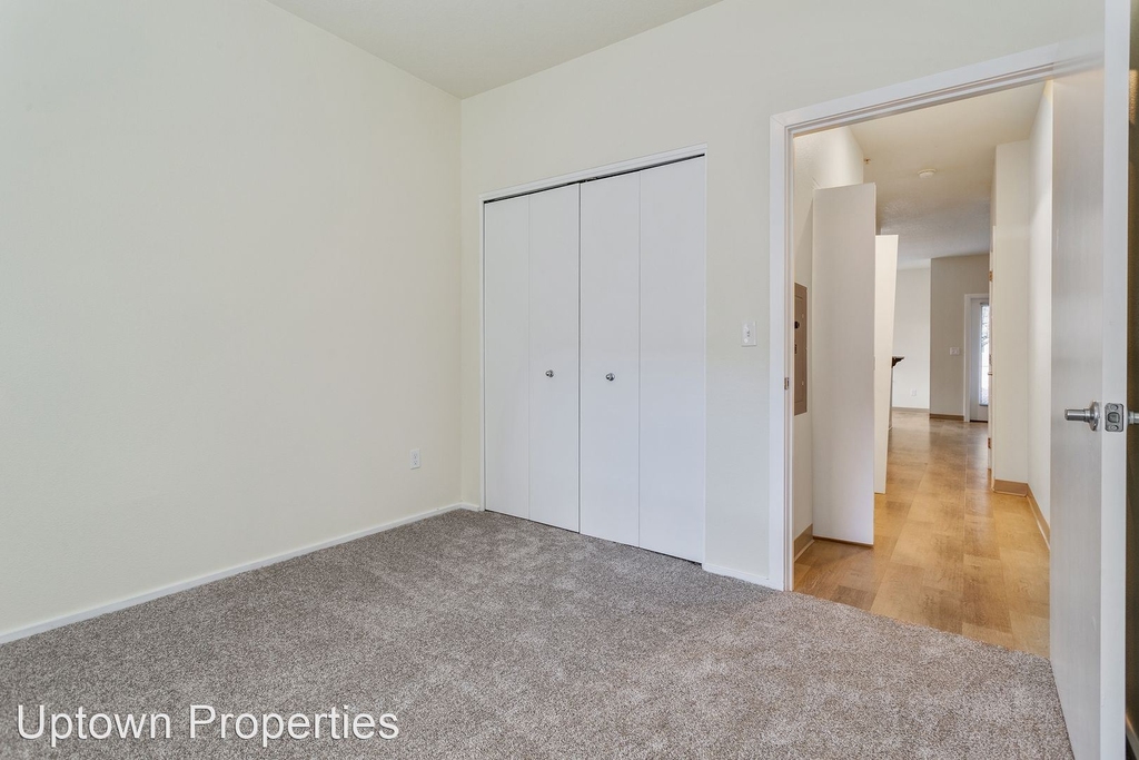 2655 Ne 205th Ave - Photo 5