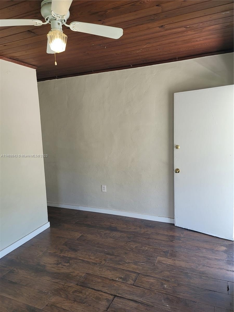 107 Grand Ave - Photo 11