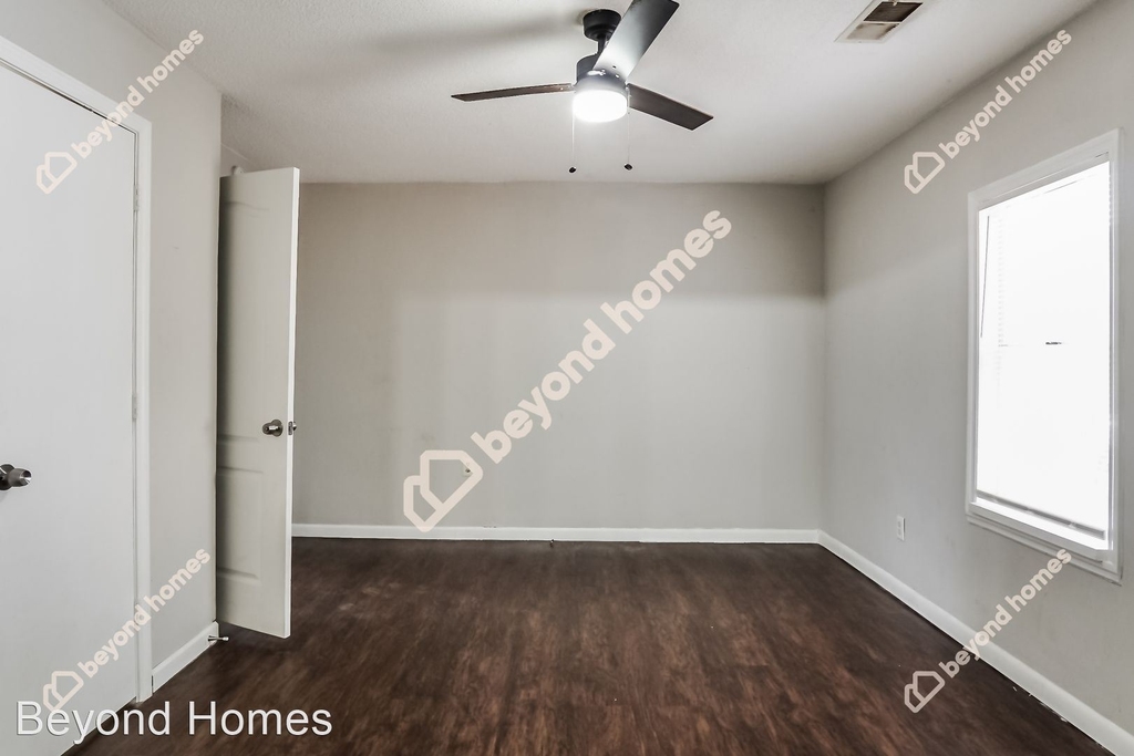 1421 26th Avenue - Photo 10