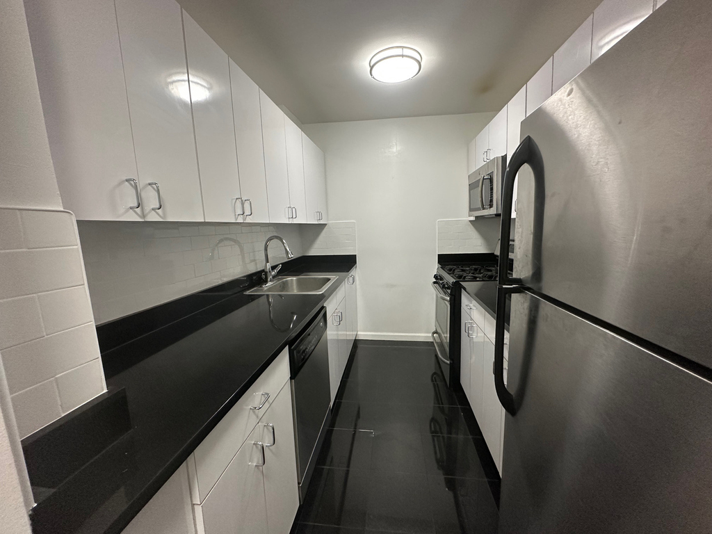 145 East 16th Street - Photo 0