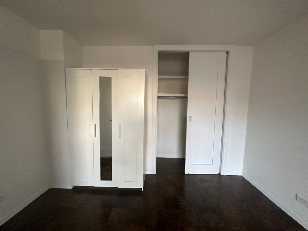 145 East 16th Street - Photo 1
