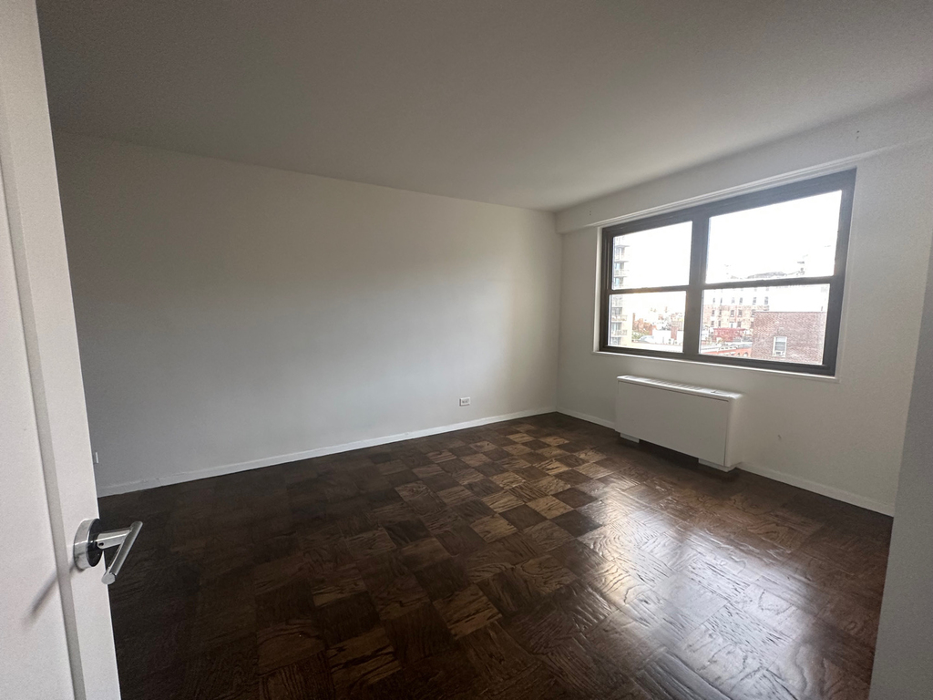 145 East 16th Street - Photo 5