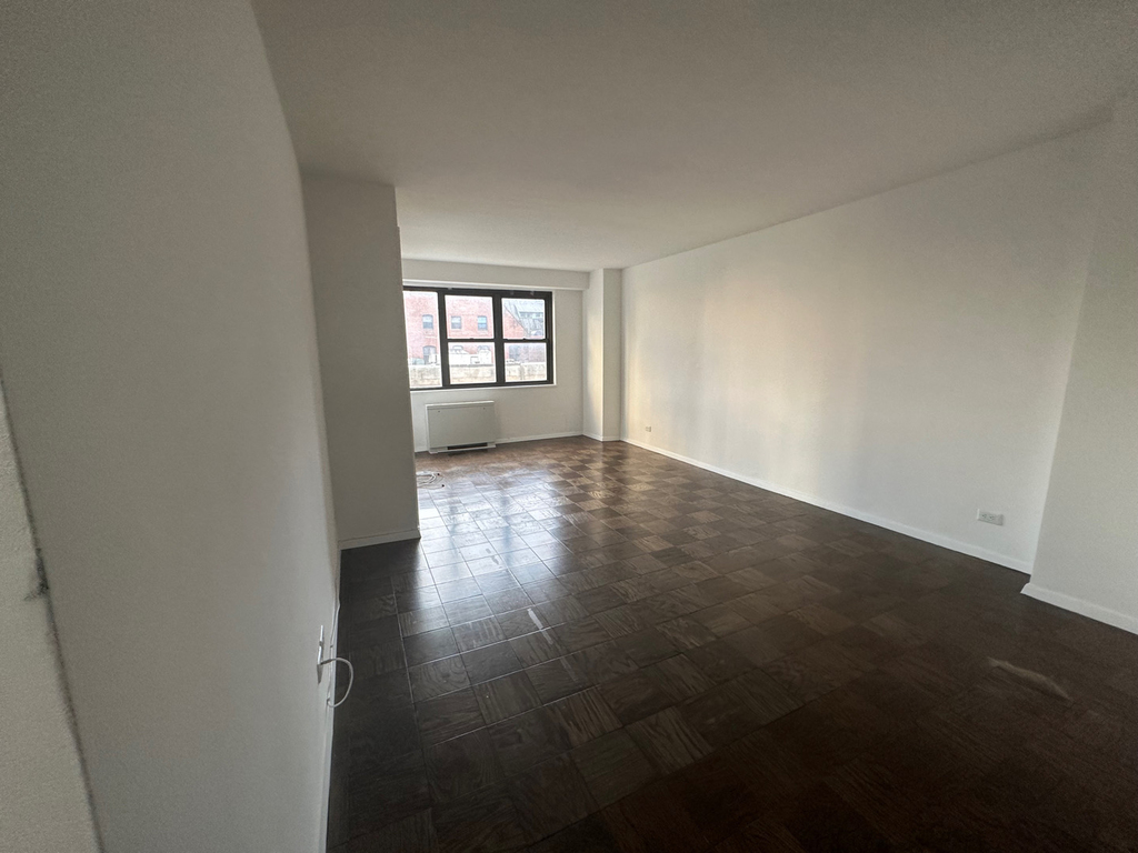 145 East 16th Street - Photo 3