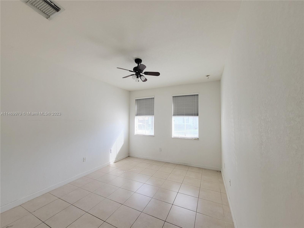 7800 Nw 116th Pl - Photo 12