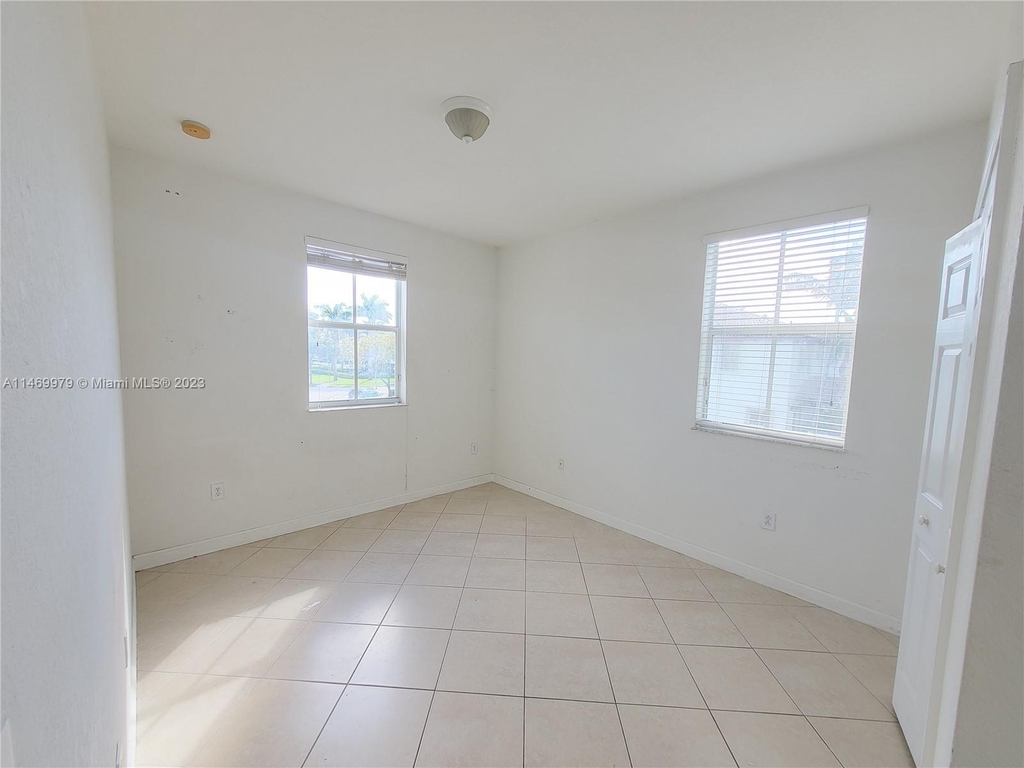 7800 Nw 116th Pl - Photo 19