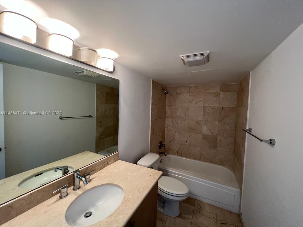 10275 Collins Ave - Photo 14