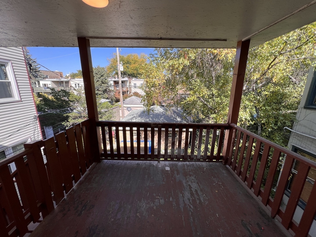 1726 W Catalpa Avenue - Photo 8