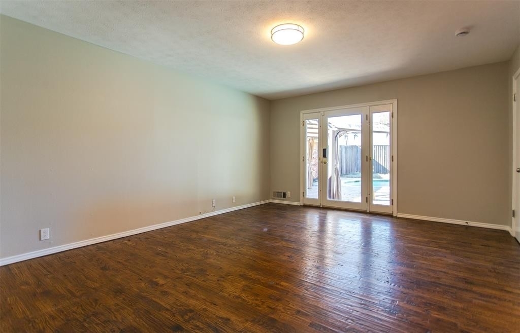 7939 Greenhollow Lane - Photo 10