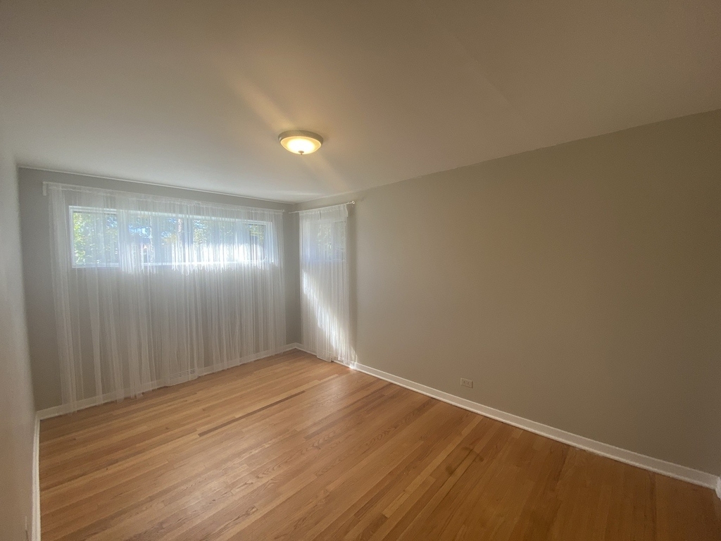 1025 Dee Road - Photo 7