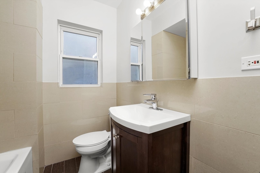 4843 Lee Street - Photo 7