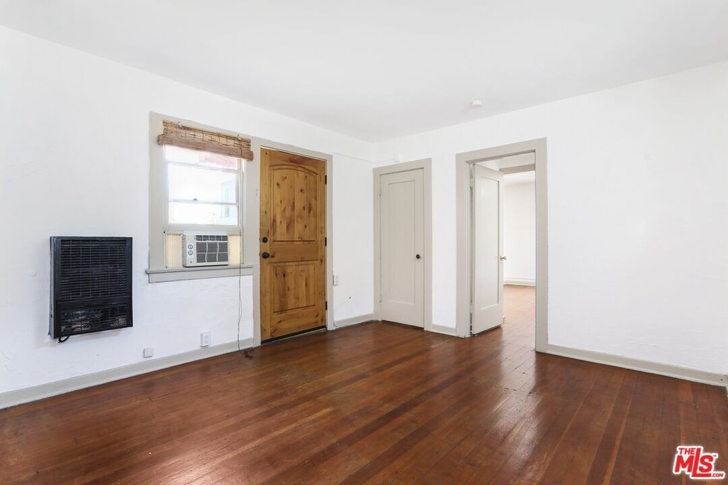 1159 N Fuller Ave - Photo 0