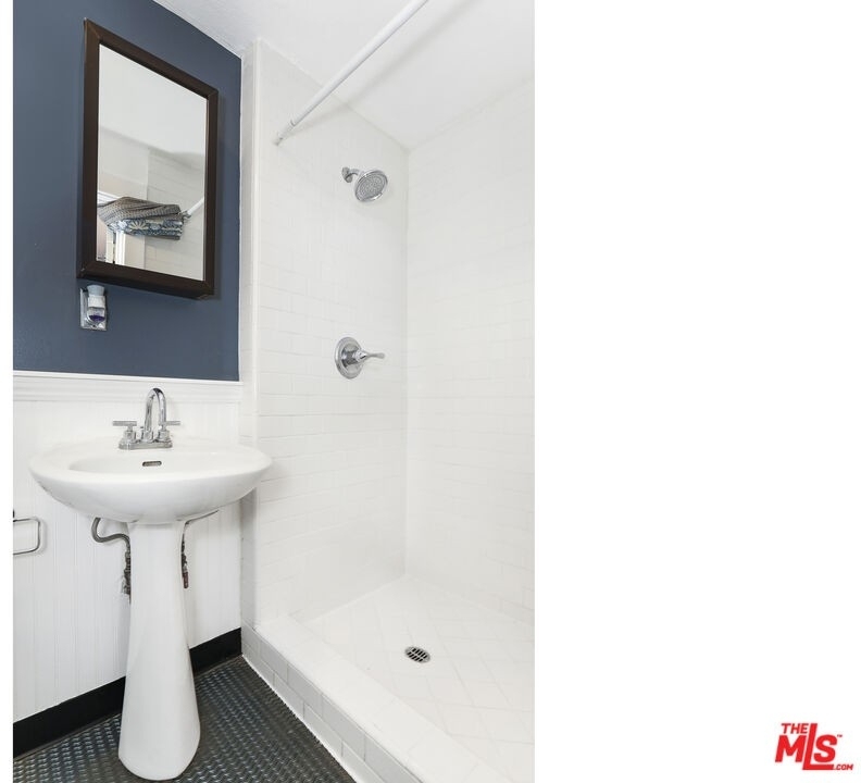 1159 N Fuller Ave - Photo 10