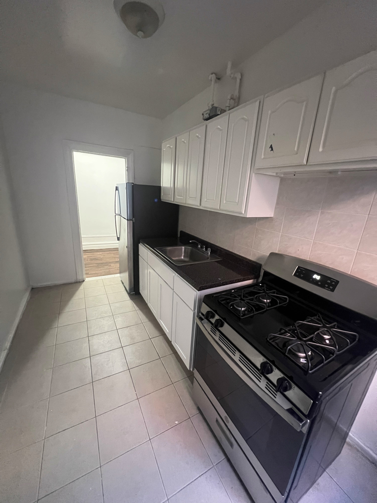 505 West 167th Street - Photo 11
