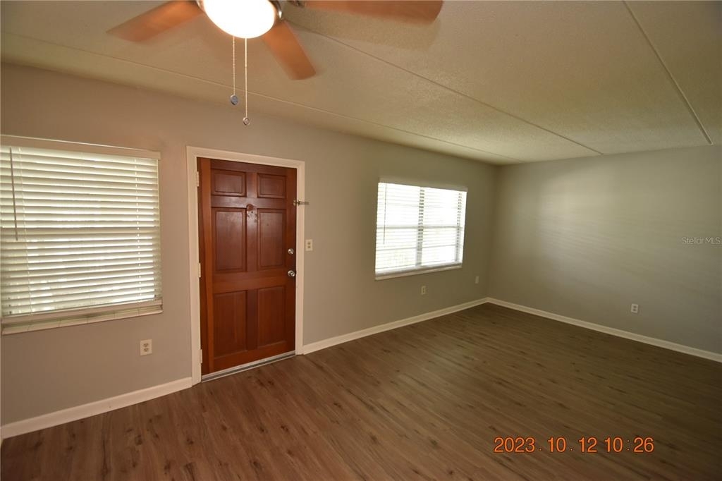 306 Danube Avenue - Photo 6