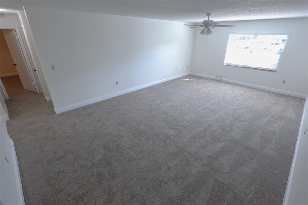 701 Poinsettia - Photo 21