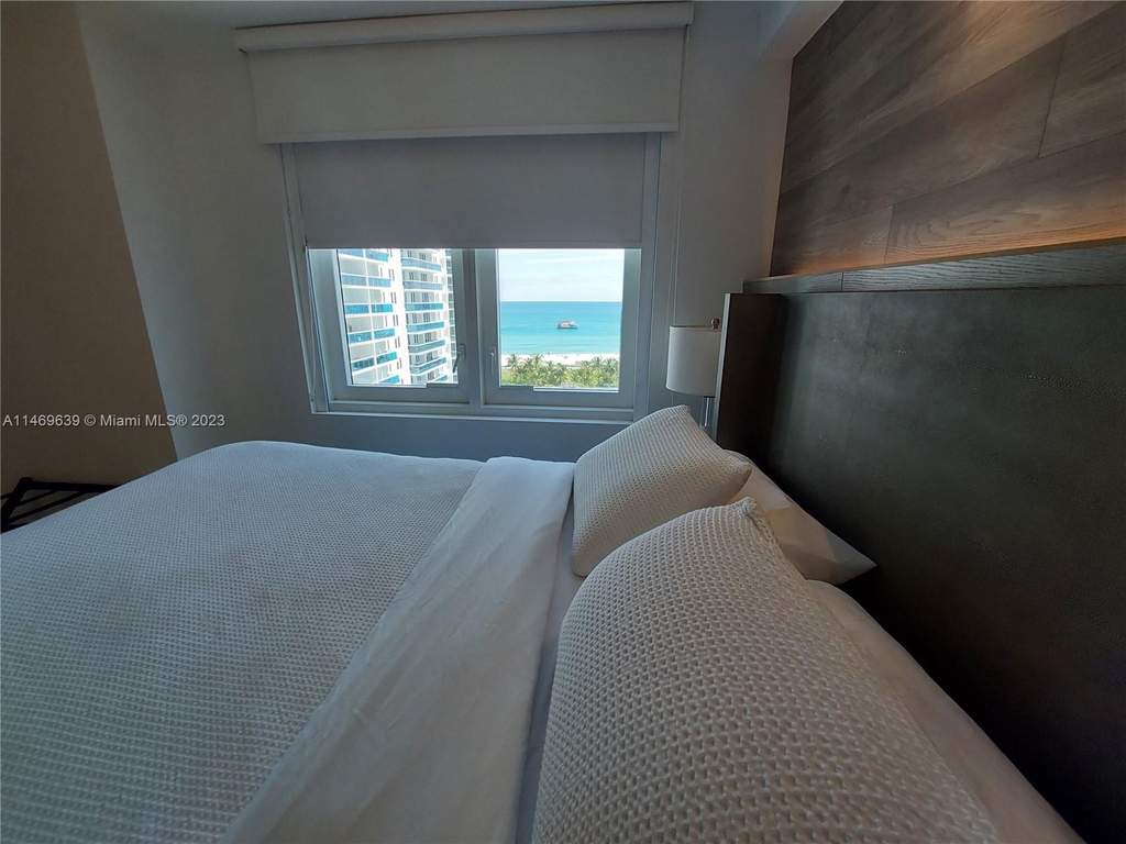 2301 Collins Ave - Photo 24