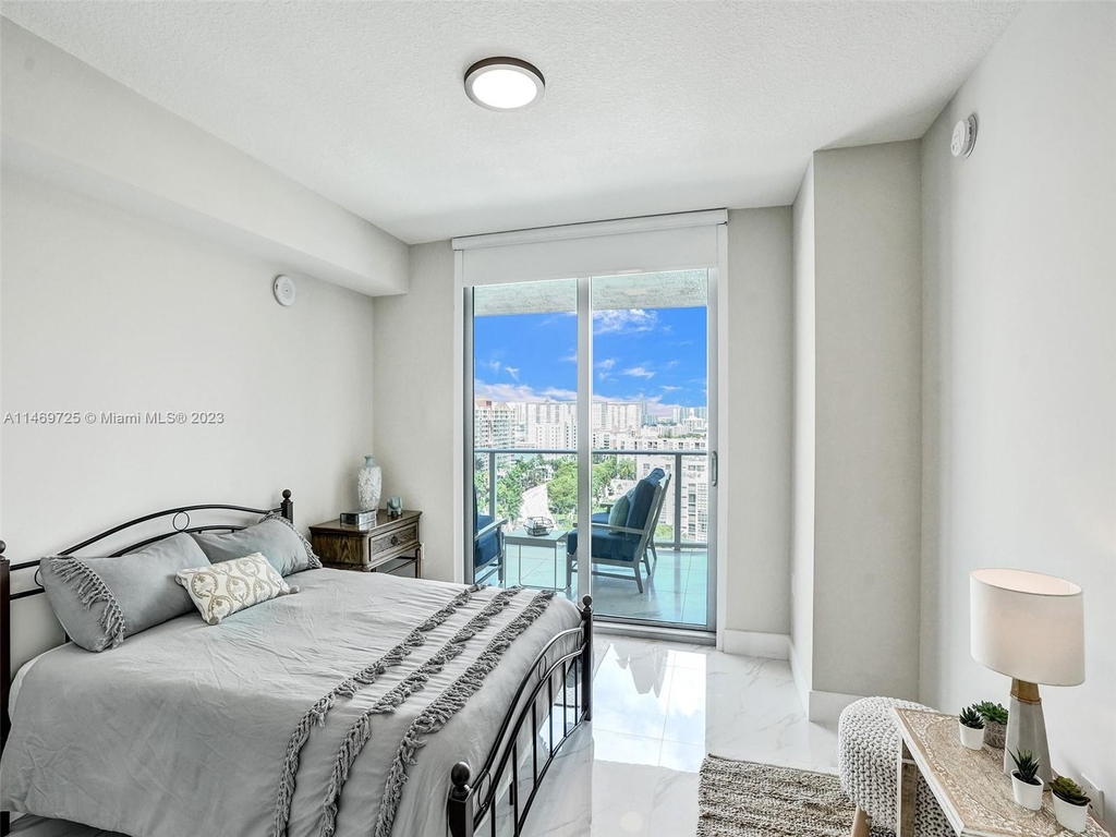 300 Sunny Isles Blvd - Photo 24