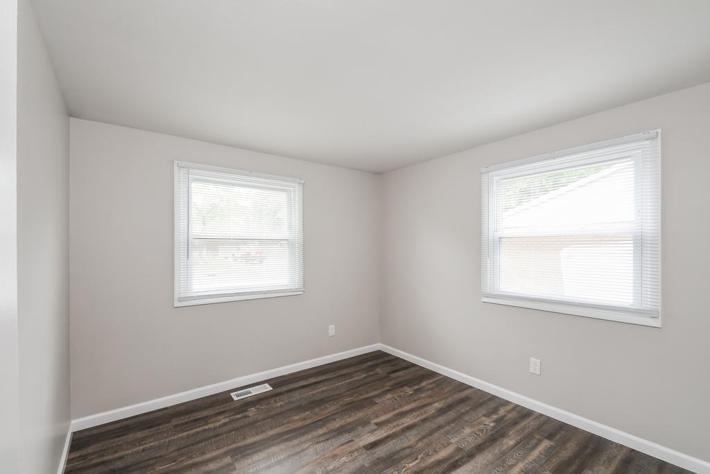 10401 Heather Hills Road - Photo 10