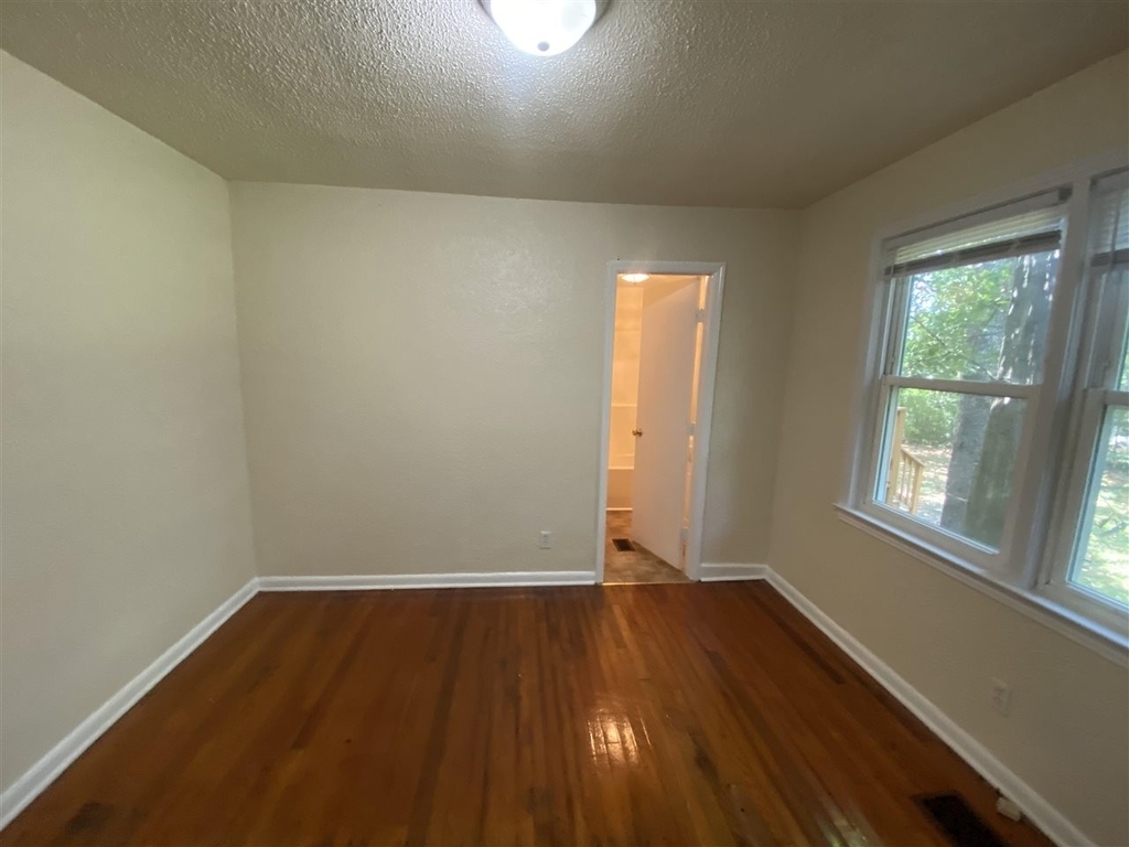 602 Kyle Street - Photo 15