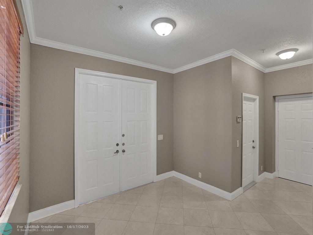 2835 Kinsington Cir - Photo 2