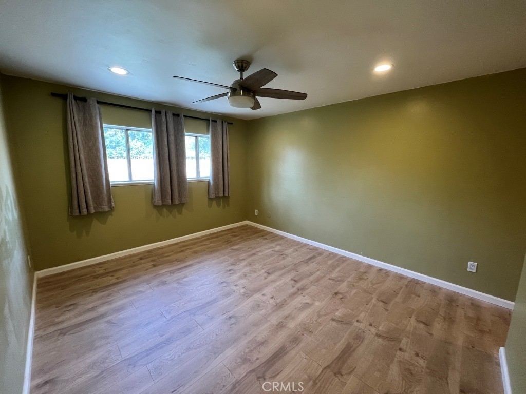 10443 Milwood Avenue - Photo 11