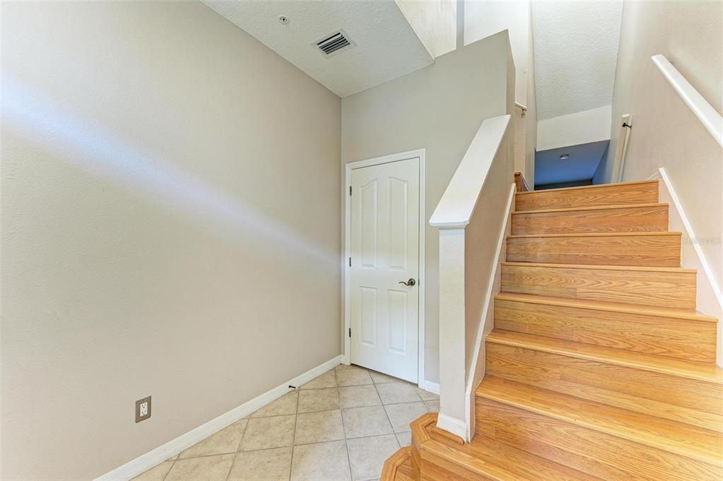 3047 Pointeview Drive - Photo 5