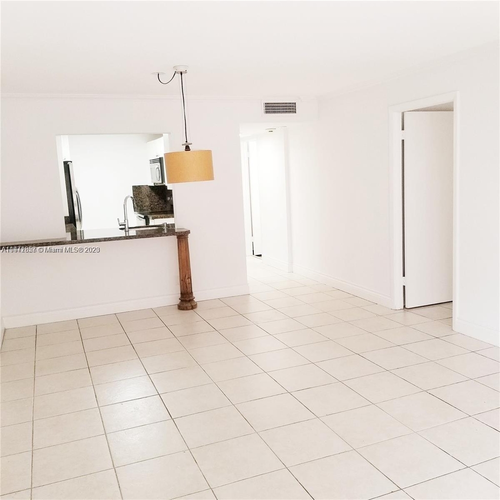 1915 Brickell Ave - Photo 8