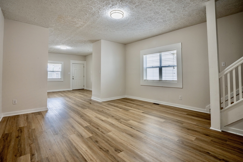 2325 Central Avenue - Photo 8