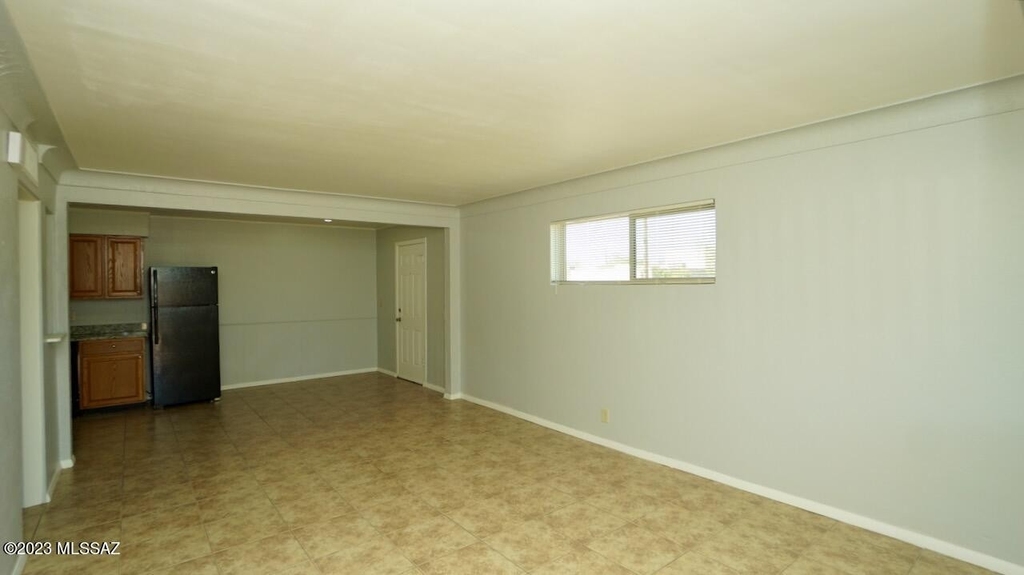 1155 N Santa Rosa Avenue - Photo 4