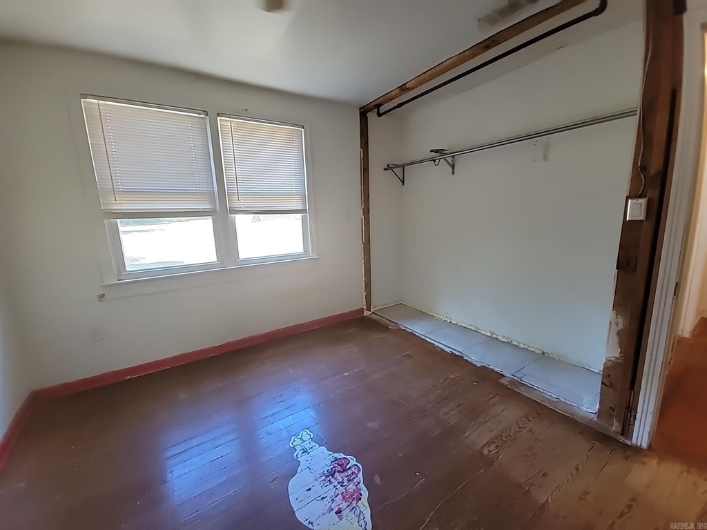 4721 Honeysuckle Road - Photo 9