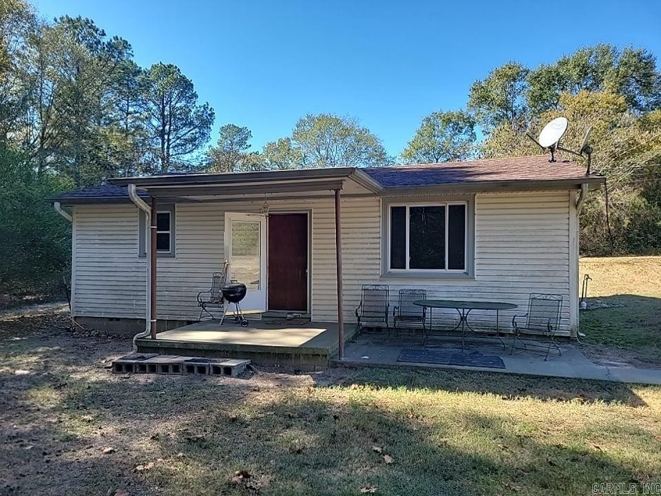 4721 Honeysuckle Road - Photo 0