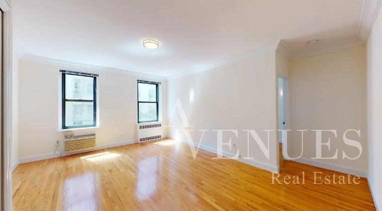 East 78th Street - Photo 0