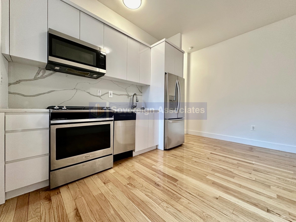 601 West 137th Street - Photo 7