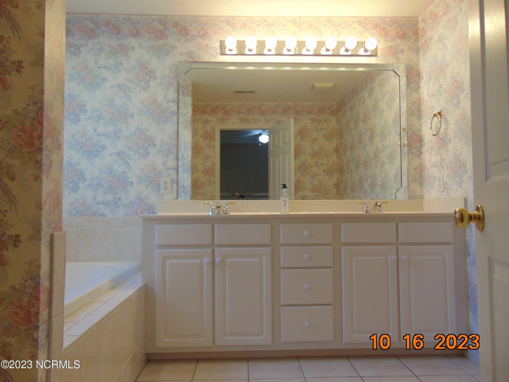 1312 Ivory Court - Photo 3