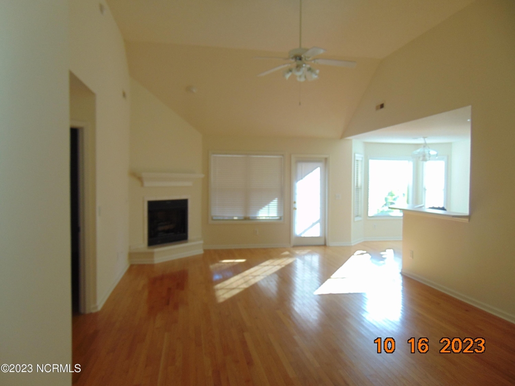 1312 Ivory Court - Photo 7