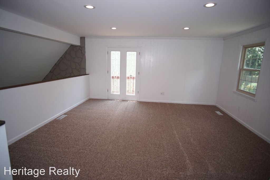 10109 Oak Creek Lane - Photo 10