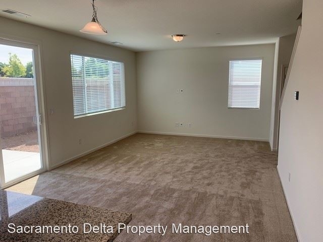 6100 Mehrten Circle - Photo 2