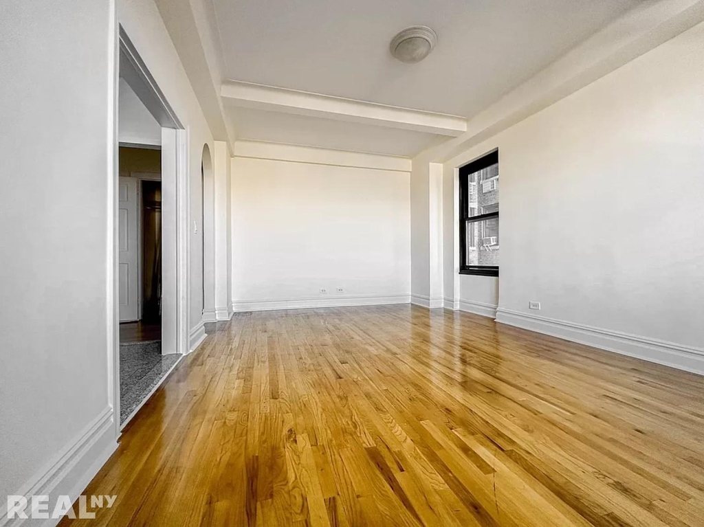 166 Second Avenue - Photo 2