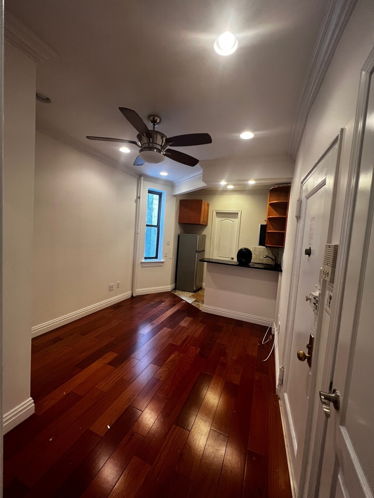 440 East 58th Street - Photo 14