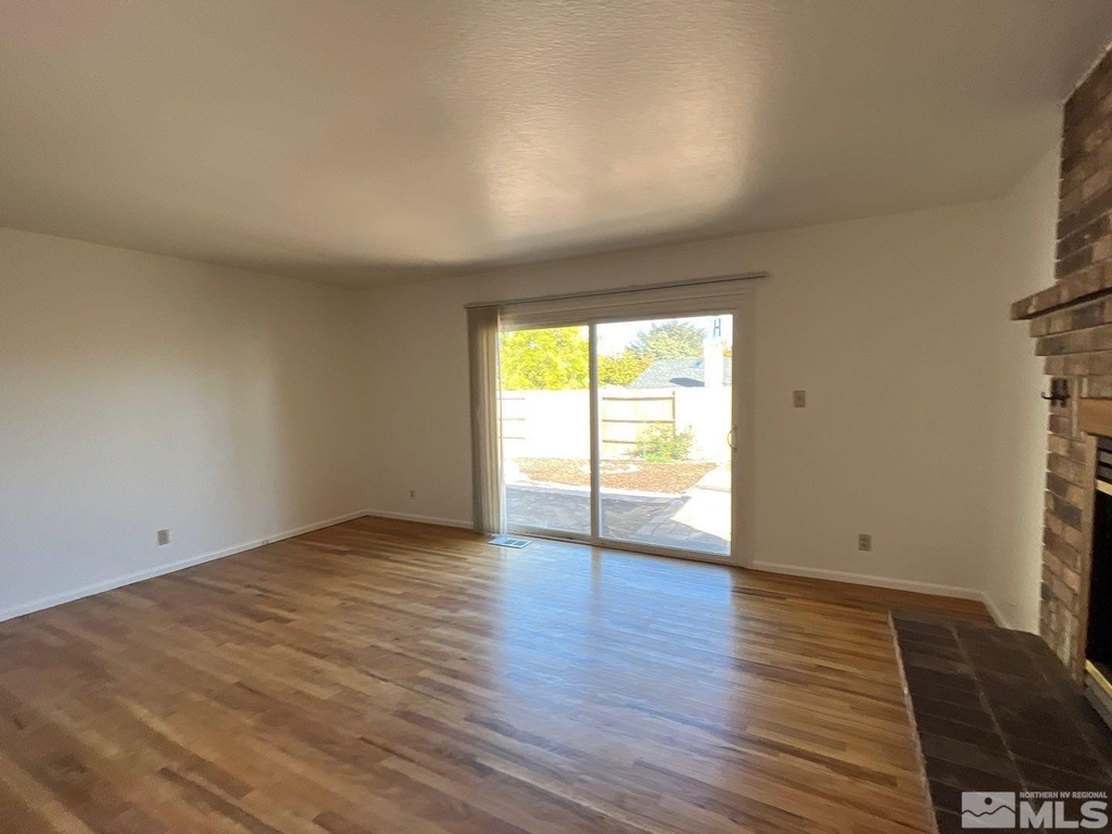 740 Akard Dr - Photo 20