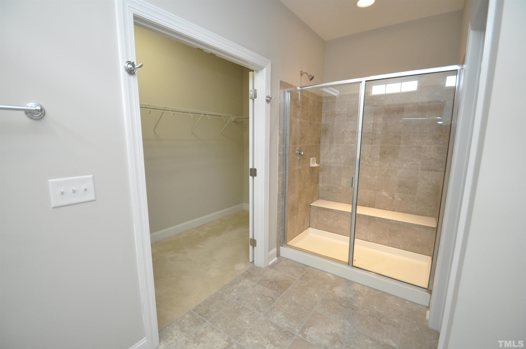 125 Acorn Hollow Place - Photo 34