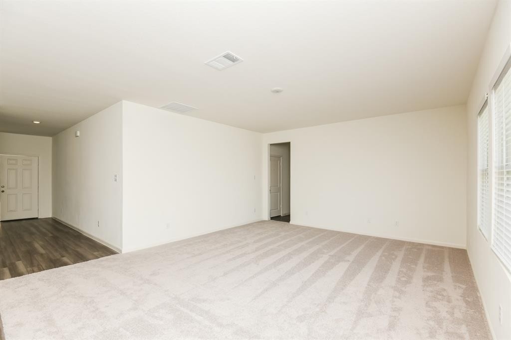 8361 Stovepipe Drive - Photo 2