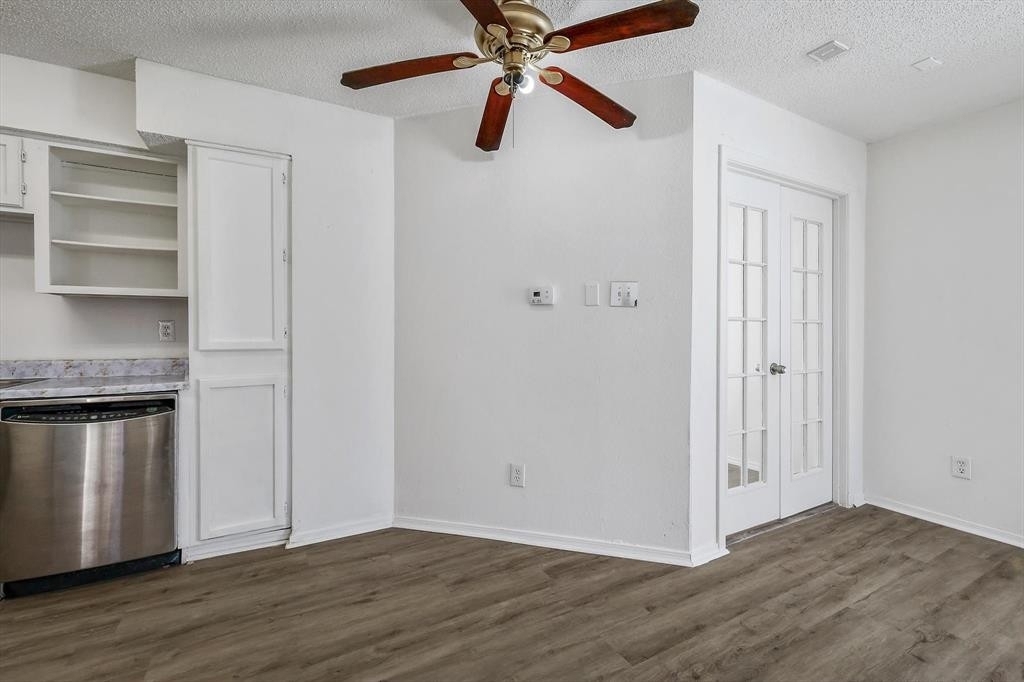9835 Walnut Street - Photo 5