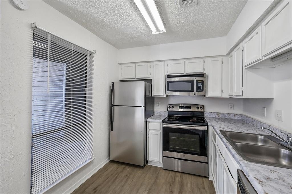 9835 Walnut Street - Photo 12
